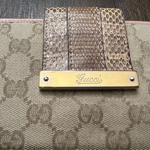 pre-loved Gucci Python Canvas GG Wallet - Picture 3 of 15